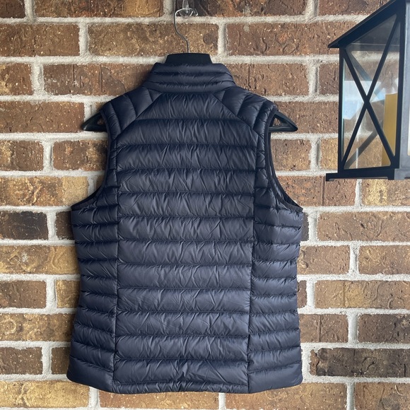 Patagonia Down 800 fill power Quilted Vest - Picture 16 of 16